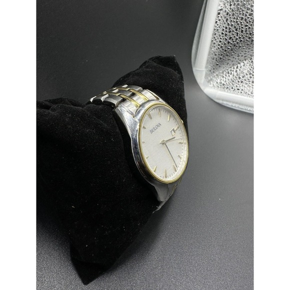 Bulova Two Tone Stainless Steel / Gold Plated Men's Dress Watch 98B134 Works - Picture 2 of 9